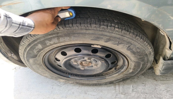 2011 Maruti Swift VXI, Petrol, Manual, 75,217 km, tyre