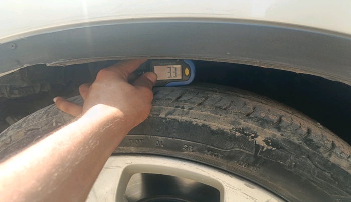 2013 BMW X1 SDRIVE 20D, Diesel, Automatic, 1,58,220 km, tyre