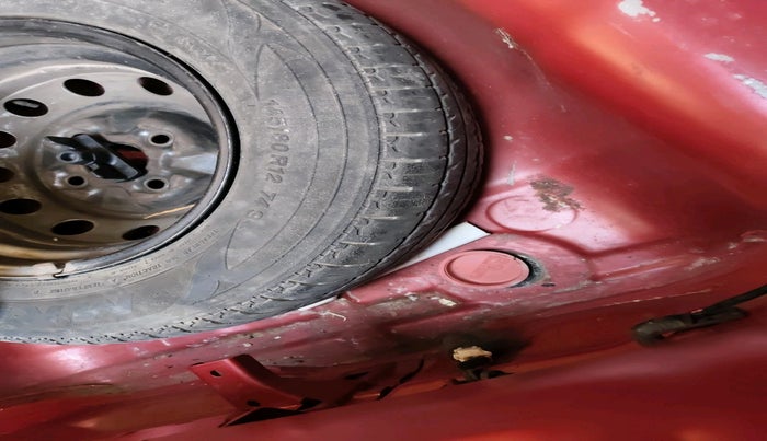 2013 Hyundai Eon D-LITE+, Petrol, Manual, 41,718 km, tyre