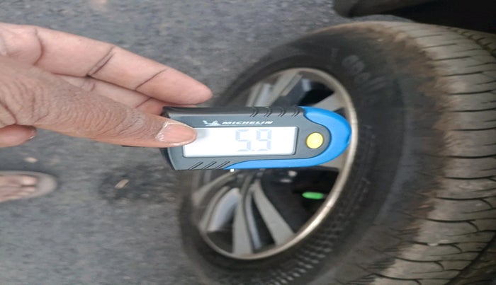 2021 Nissan Kicks XV PREMIUM TURBO 1.3 CVT, Petrol, Automatic, 57,697 km, tyre