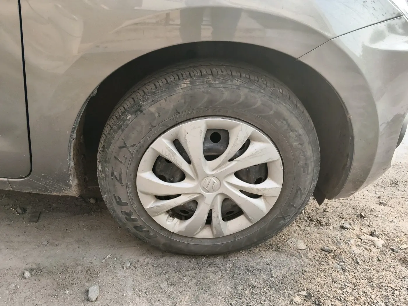 2018 Maruti Swift VXI, Petrol, Manual, 83,362 km, tyre
