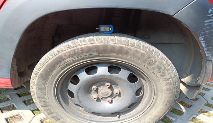 2015 Nissan Terrano XL (P), Petrol, Manual, 77,683 km, tyre