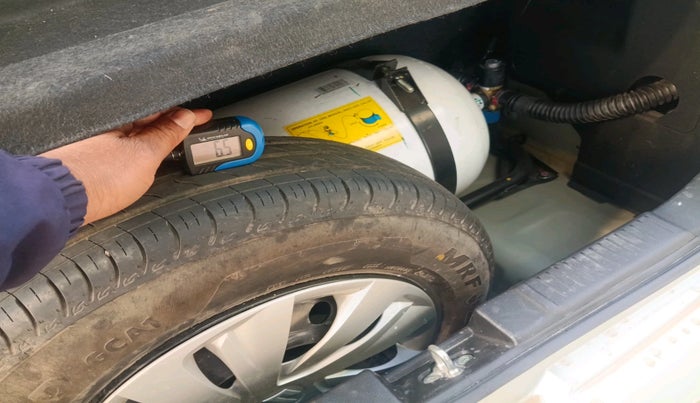 2025 Maruti Swift VXI 1.2L CNG, CNG, Manual, 6,650 km, tyre