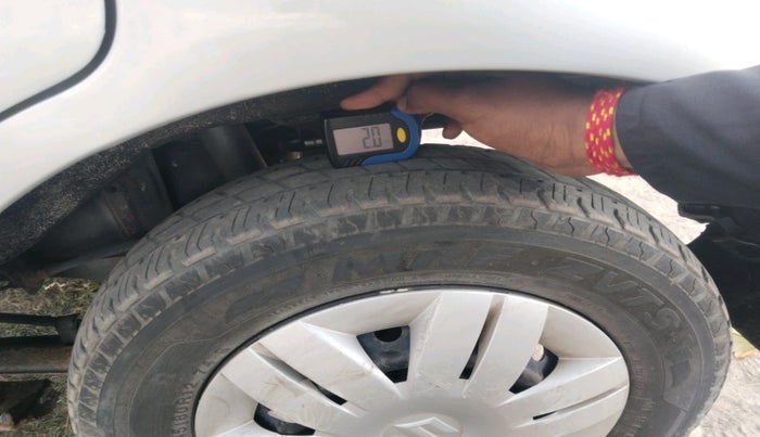 2014 Maruti Alto 800 LXI, Petrol, Manual, 54,395 km, tyre