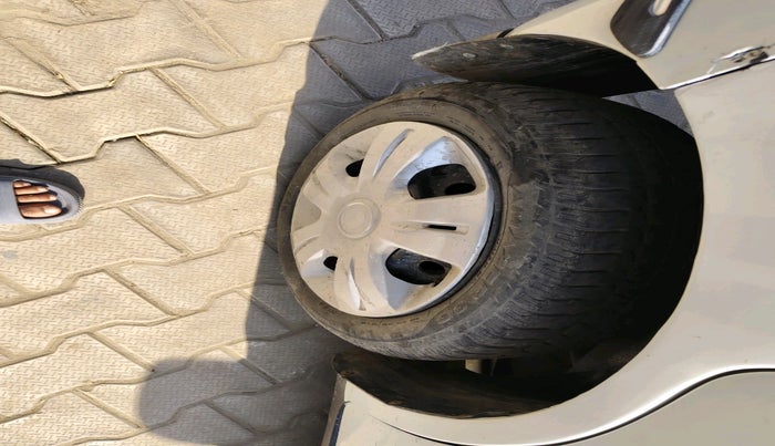 2018 Maruti New Wagon-R VXI (O) 1.0, Petrol, Manual, 37,549 km, tyre