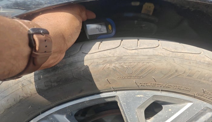 2023 Hyundai Verna SX 1.5 l MPI, Petrol, Manual, 15,000 km, tyre