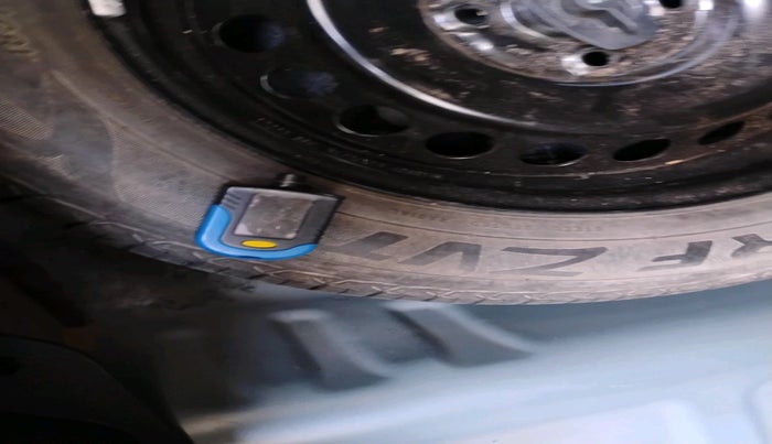 2017 Maruti Baleno DELTA PETROL 1.2, Petrol, Manual, 33,668 km, tyre