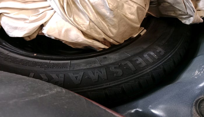 2022 Hyundai GRAND I10 NIOS SPORTZ 1.2 KAPPA VTVT CNG, CNG, Manual, 26,740 km, tyre