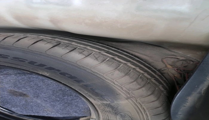 2015 Hyundai Elite i20 MAGNA 1.2, Petrol, Manual, 99,914 km, tyre