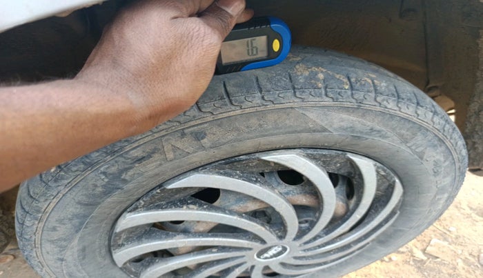 2014 Maruti Alto 800 LXI, Petrol, Manual, 61,379 km, tyre