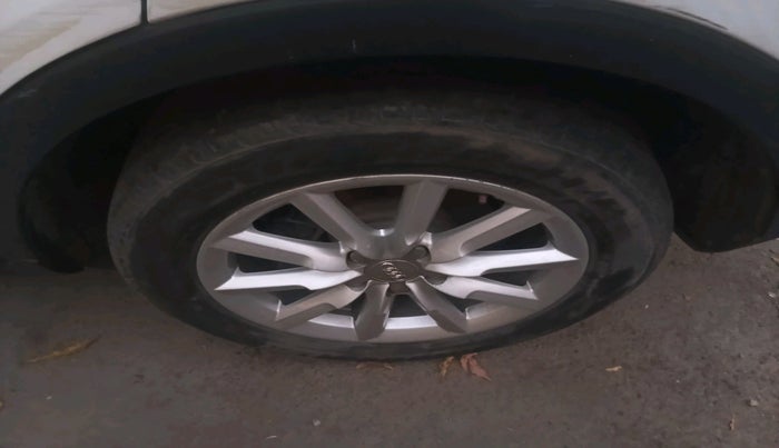 2013 Audi Q3 2.0 TDI QUATTRO, Diesel, Automatic, 96,126 km, tyre