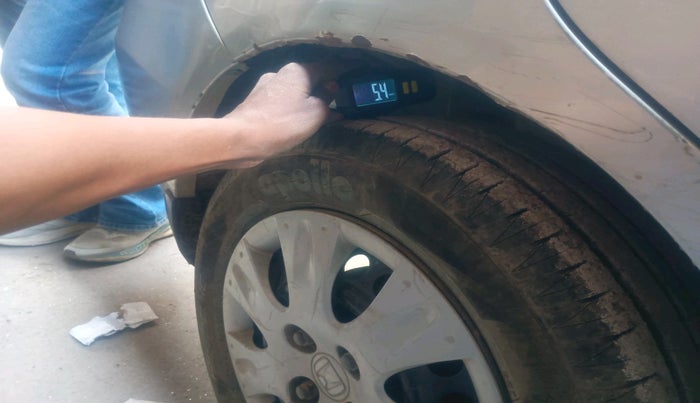 2017 Honda Amaze 1.2L I-VTEC S, Petrol, Manual, 76,204 km, tyre