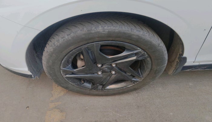 2023 Hyundai NEW I20 SPORTZ 1.2 MT, Petrol, Manual, 54,847 km, tyre