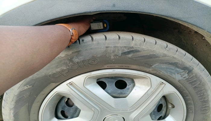 2022 Tata NEXON XM DIESEL, Diesel, Manual, 98,138 km, tyre