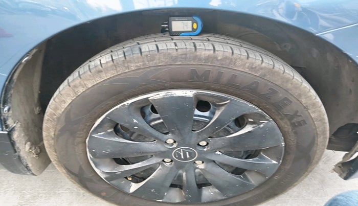 2018 Maruti Baleno DELTA PETROL 1.2, Petrol, Manual, 67,575 km, tyre