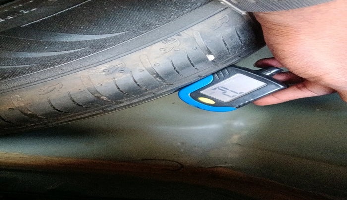 2022 Maruti BREZZA ZXI SMART HYBRID , Petrol, Manual, 35,895 km, tyre