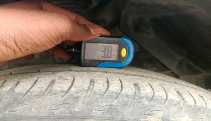 2022 Maruti BREZZA ZXI SMART HYBRID , Petrol, Manual, 35,895 km, tyre