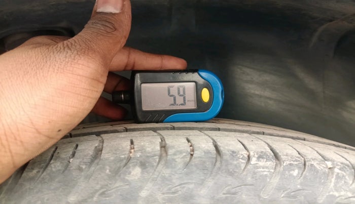 2022 Maruti BREZZA ZXI SMART HYBRID , Petrol, Manual, 35,895 km, tyre