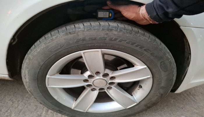 2011 Skoda Laura AMBIENTE 2.0 TDI CR MT, Diesel, Manual, 1,66,054 km, tyre