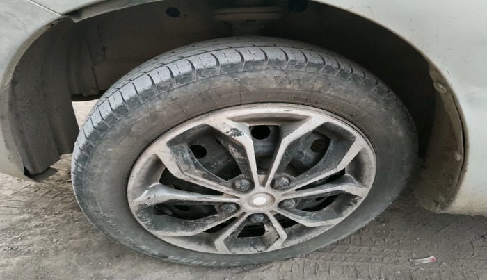 2016 Maruti Wagon R 1.0 VXI, Petrol, Manual, 1,24,623 km, tyre