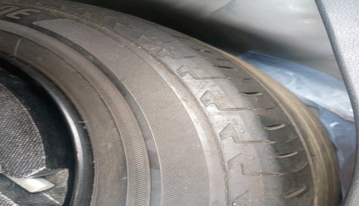 2018 Honda WR-V 1.5L I-DTEC VX MT, Diesel, Manual, 1,55,974 km, tyre