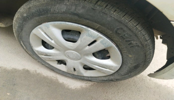 2012 Renault Pulse RXL DIESEL, Diesel, Manual, 1,07,574 km, tyre