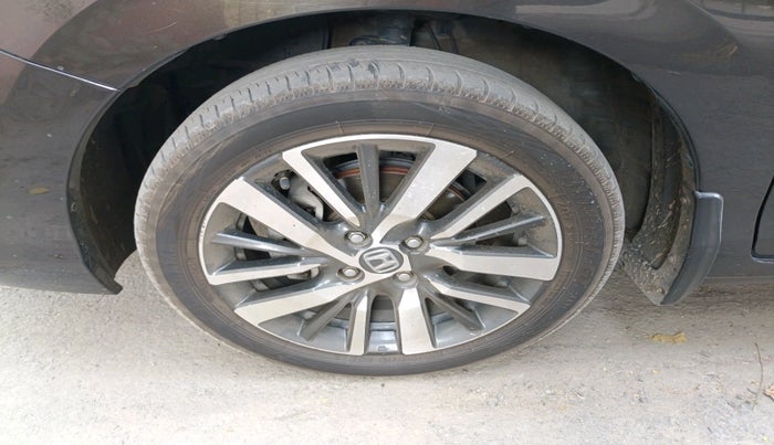 2021 Honda City 1.5L I-VTEC ZX, Petrol, Manual, 1,00,804 km, tyre