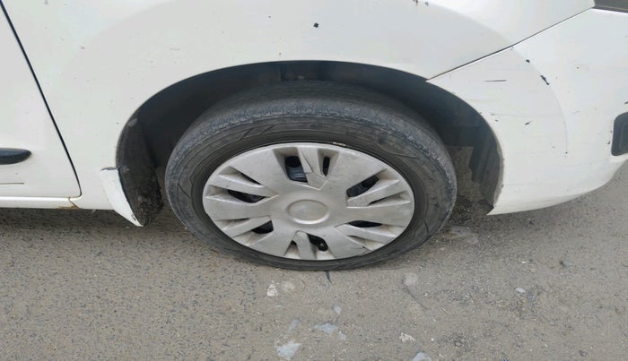 2013 Maruti Wagon R 1.0 VXI, CNG, Manual, 1,71,906 km, tyre