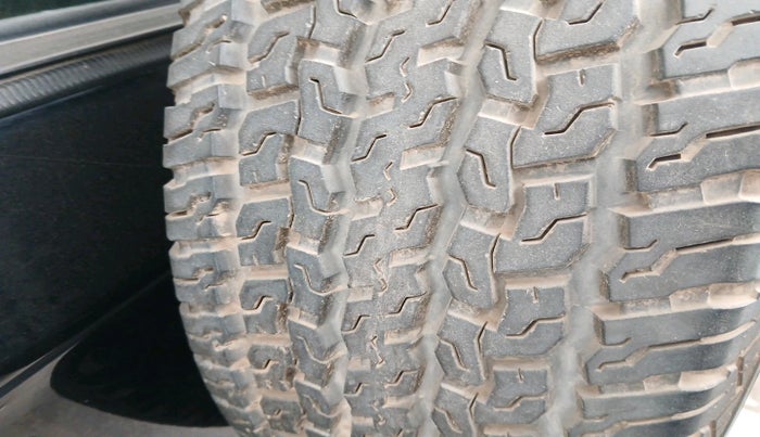 2022 Mahindra Thar LX PETROL HT 4WD AT, Petrol, Automatic, 20,427 km, tyre