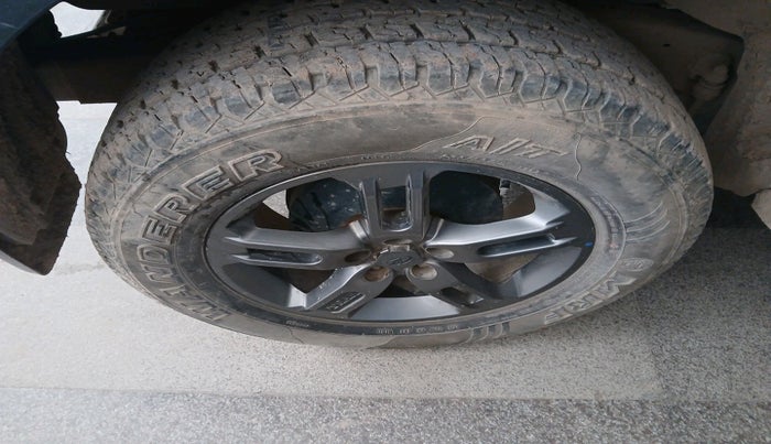 2022 Mahindra Thar LX PETROL HT 4WD AT, Petrol, Automatic, 20,427 km, tyre