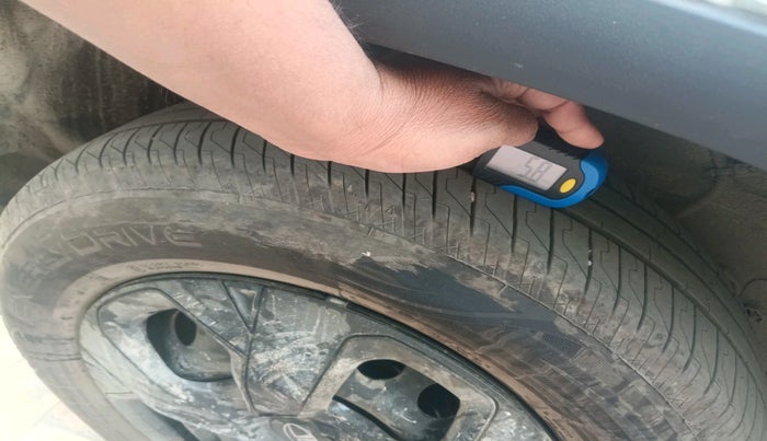 2025 Tata PUNCH Adventure Plus iCNG, CNG, Manual, 735 km, tyre