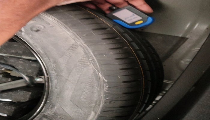 2022 MG ASTOR SHARP 1.5 MT, Petrol, Manual, 40,674 km, tyre