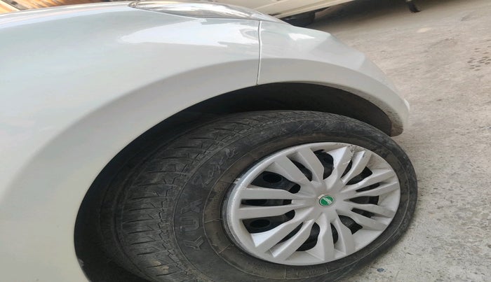 2023 Maruti Dzire VXI, Petrol, Manual, 22,595 km, tyre