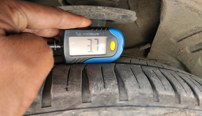 2017 Tata Zest XMS 75PS DIESEL, Diesel, Manual, 1,18,309 km, tyre