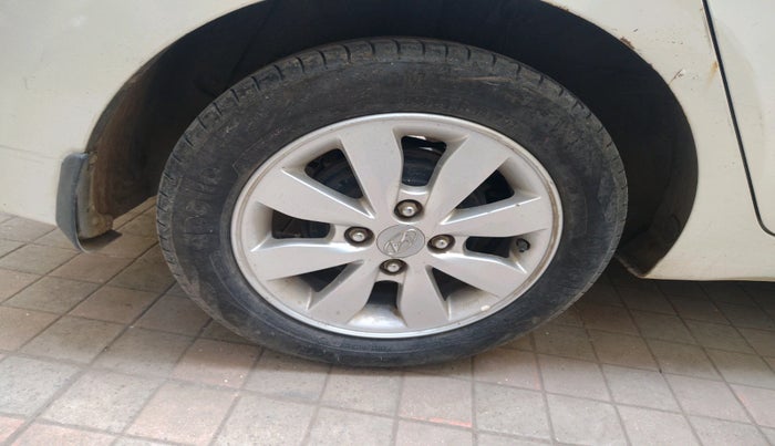 2014 Hyundai Xcent S 1.2, Petrol, Manual, 44,099 km, tyre