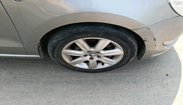 2014 Skoda Rapid AMBITION 1.6 TDI CR MT PLUS, Diesel, Manual, 1,09,996 km, tyre