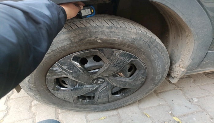 2024 Tata PUNCH ADVENTURE MT CNG , CNG, Manual, 14,604 km, tyre