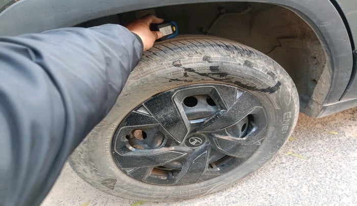 2024 Tata PUNCH ADVENTURE MT CNG , CNG, Manual, 14,604 km, tyre