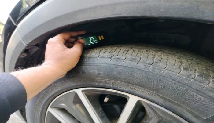 2018 Hyundai Tucson 2WD AT GL DIESEL
, Diesel, Automatic, 1,12,377 km, tyre