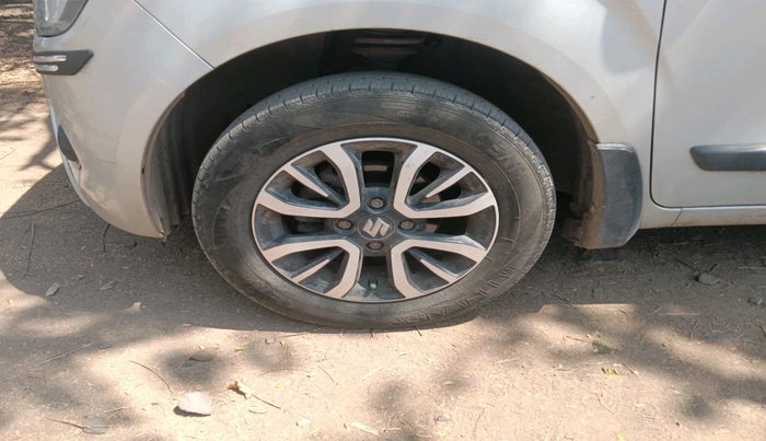 2020 Maruti New Wagon-R VXI 1.0, Petrol, Manual, 1,21,274 km, tyre