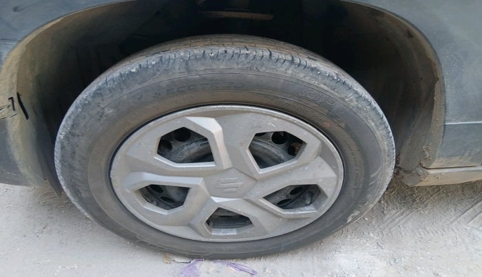 2023 Maruti BREZZA VXI S-CNG, CNG, Manual, 62,560 km, tyre