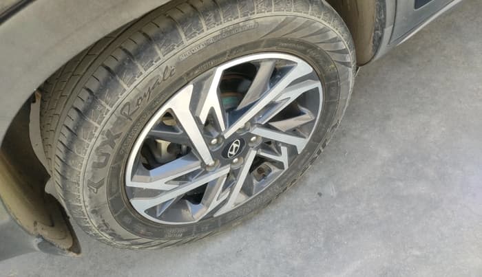 2024 Hyundai Creta SX (O) 1.5 DIESEL AT, Diesel, Automatic, 59,596 km, tyre