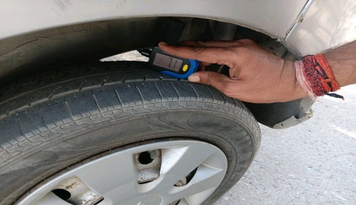 2014 Maruti Wagon R 1.0 LXI CNG, CNG, Manual, 82,752 km, tyre