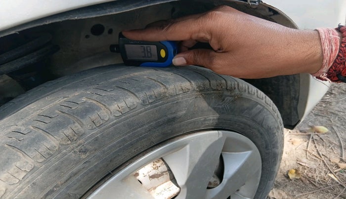 2014 Maruti Wagon R 1.0 LXI CNG, CNG, Manual, 82,752 km, tyre