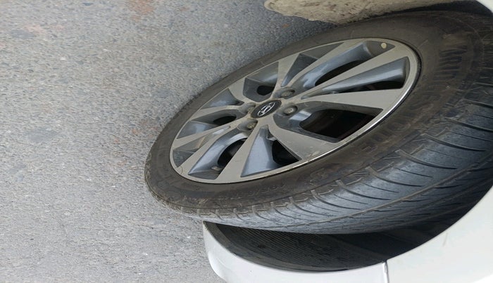 2013 Hyundai Verna FLUIDIC 1.6 VTVT EX, Petrol, Manual, 82,771 km, tyre