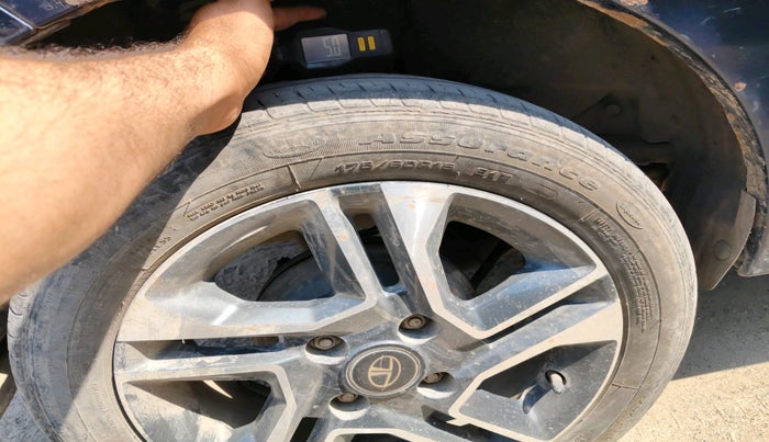 2018 Tata TIGOR XZ PLUS PETROL, Petrol, Manual, 1,63,053 km, tyre