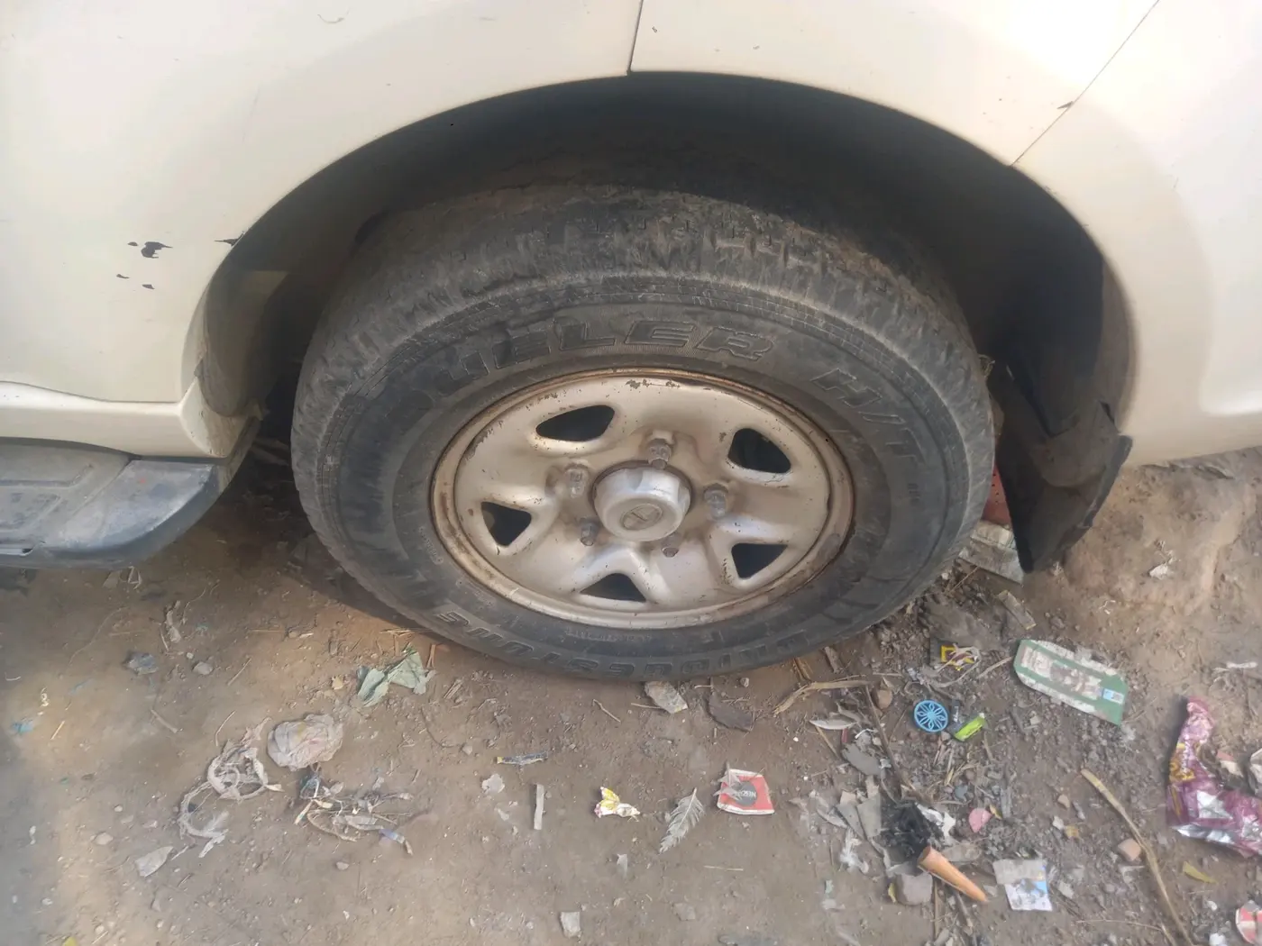 2018 Tata Safari Storme 2.2 EX 4X2, Diesel, Manual, 1,05,161 km, tyre