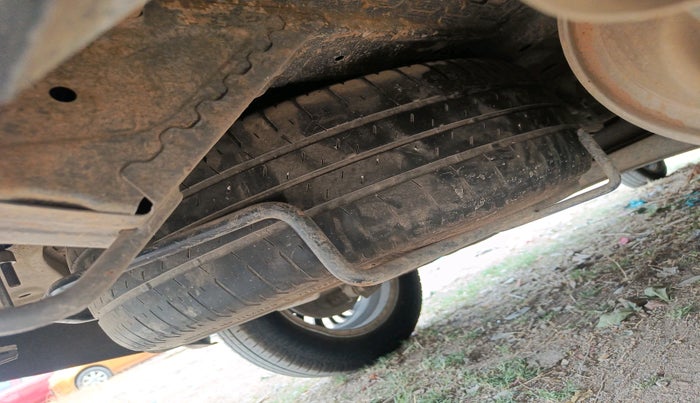 2023 Maruti Ertiga ZXi (O), Petrol, Manual, 84,446 km, tyre