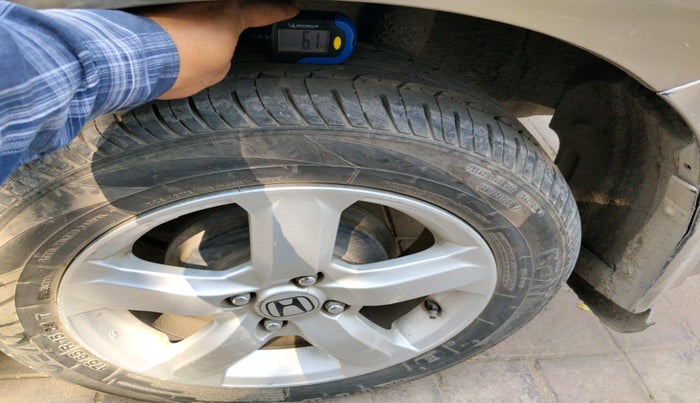 2011 Honda City 1.5L I-VTEC V MT, Petrol, Manual, 1,53,866 km, tyre