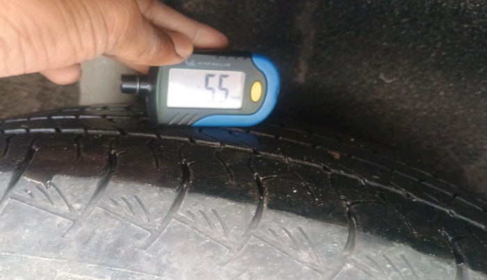 2016 Maruti Vitara Brezza ZDI, Diesel, Manual, 39,227 km, tyre